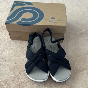 Clarks Cloudsteppers Navy Sandals